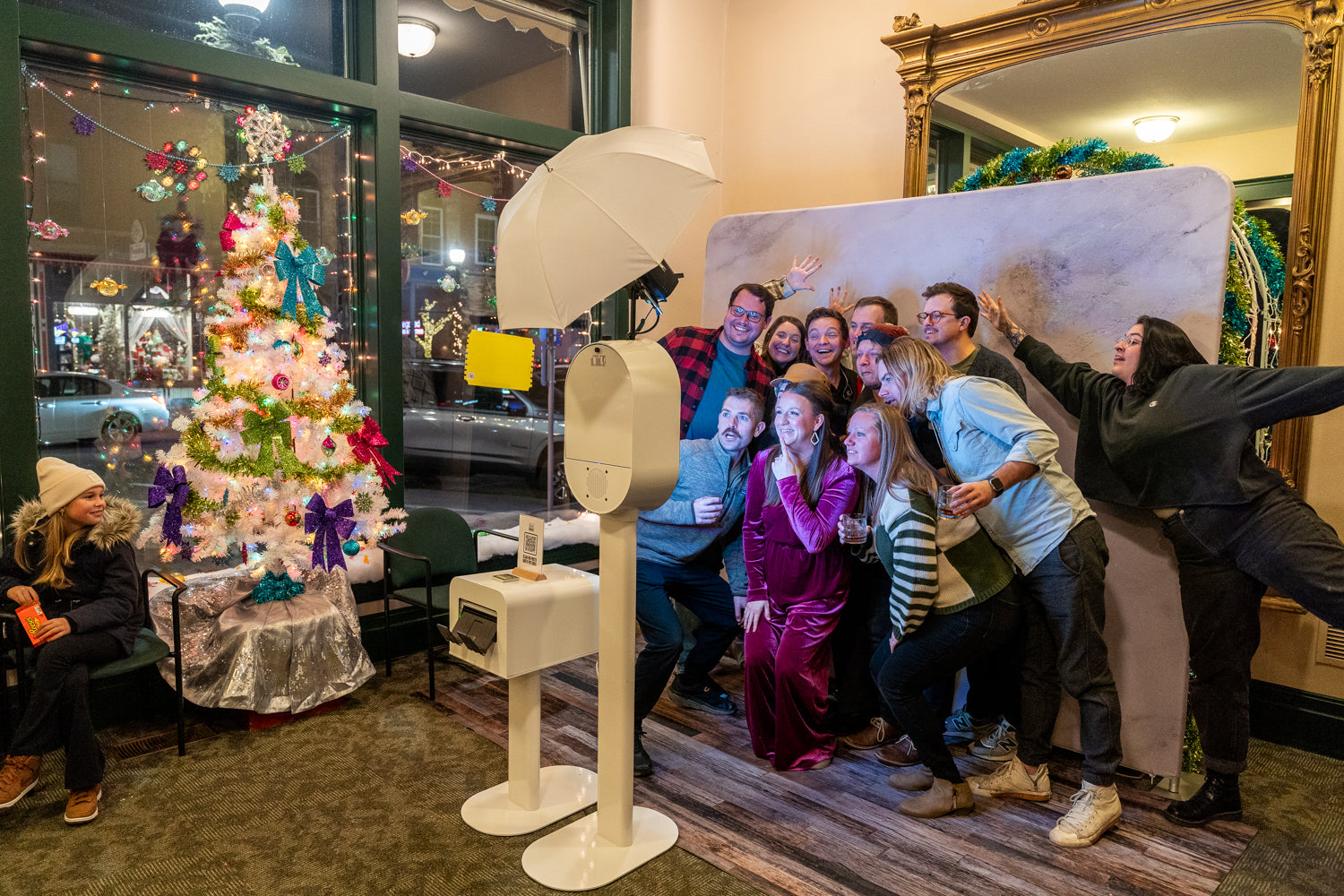Holiday Photo Booth Fun: Your Secret to Elevating Corporate Events