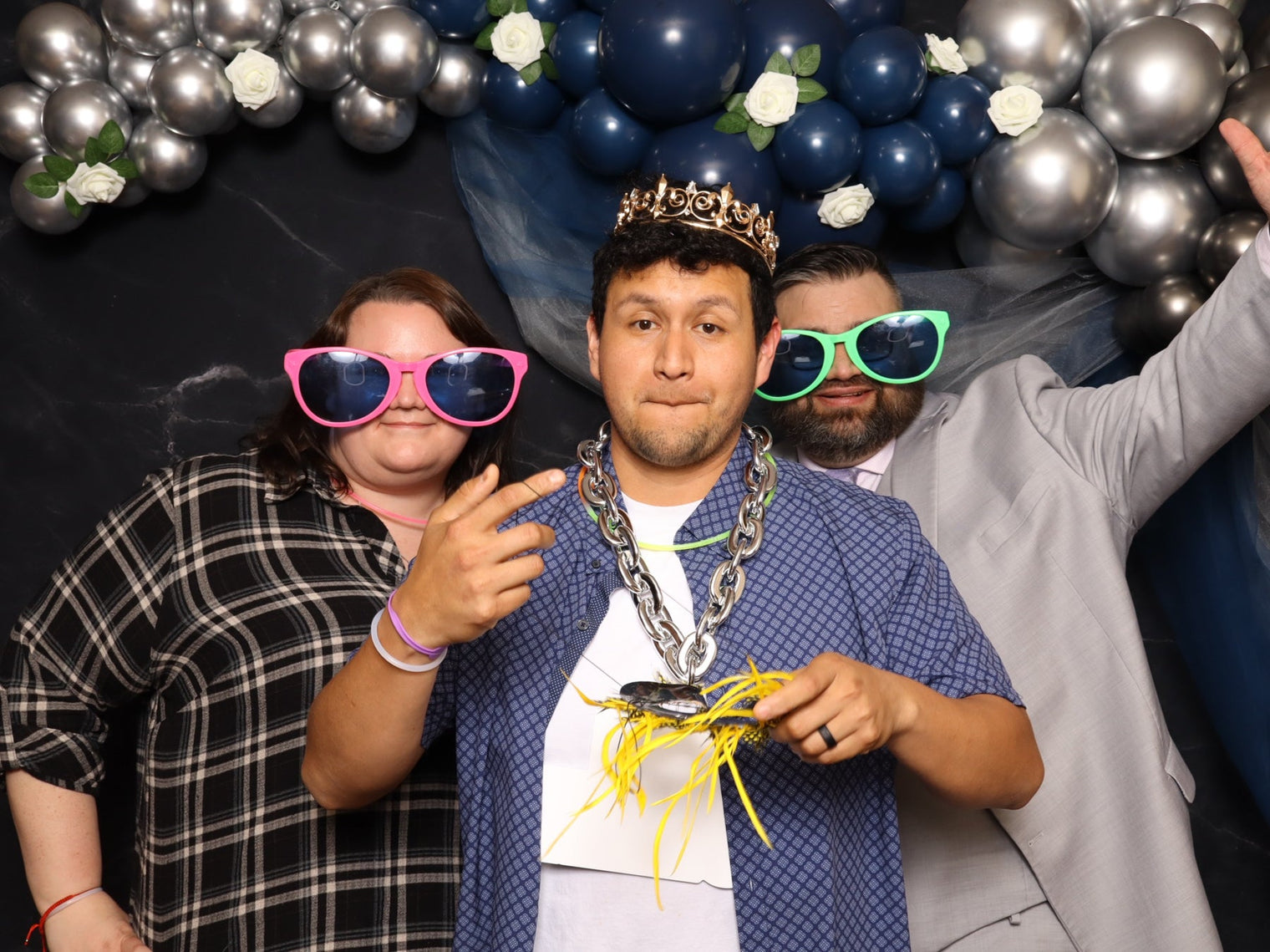 The Anatomy of an Epic Dinner Party: Magic, Menus, and Memories